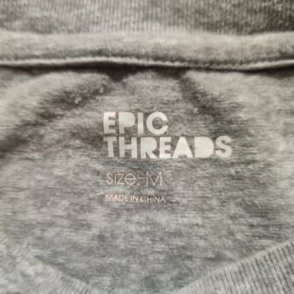 Pineapple Skull T-Shirt Size Medium - Picture 3 of 3